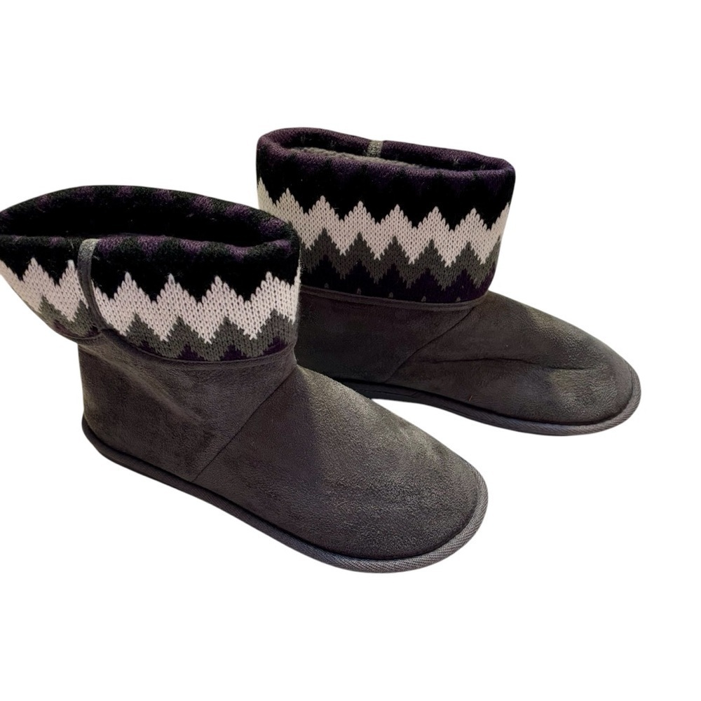 NEW Cozy Slippers Size 9 Black and Gray with Plush Lining American Rag NIB